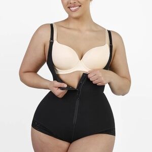 Fajas Post Op Bodysuit under bust butt lift SHAPER with front zip and hooks sz M